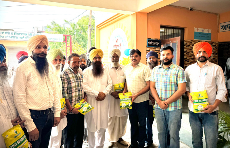 ਖੇਤੀਬਾੜੀ ਮੰਤਰੀ ਪੰਜਾਬ ਨੇ ਝੋਨੇ ਦੀ ਪਰਾਲੀ ਖੇਤਾਂ ਵਿਚ ਮਿਲਾਉਣ ਦਾ  ਦਿੱਤਾ ਸੁਨੇਹਾ